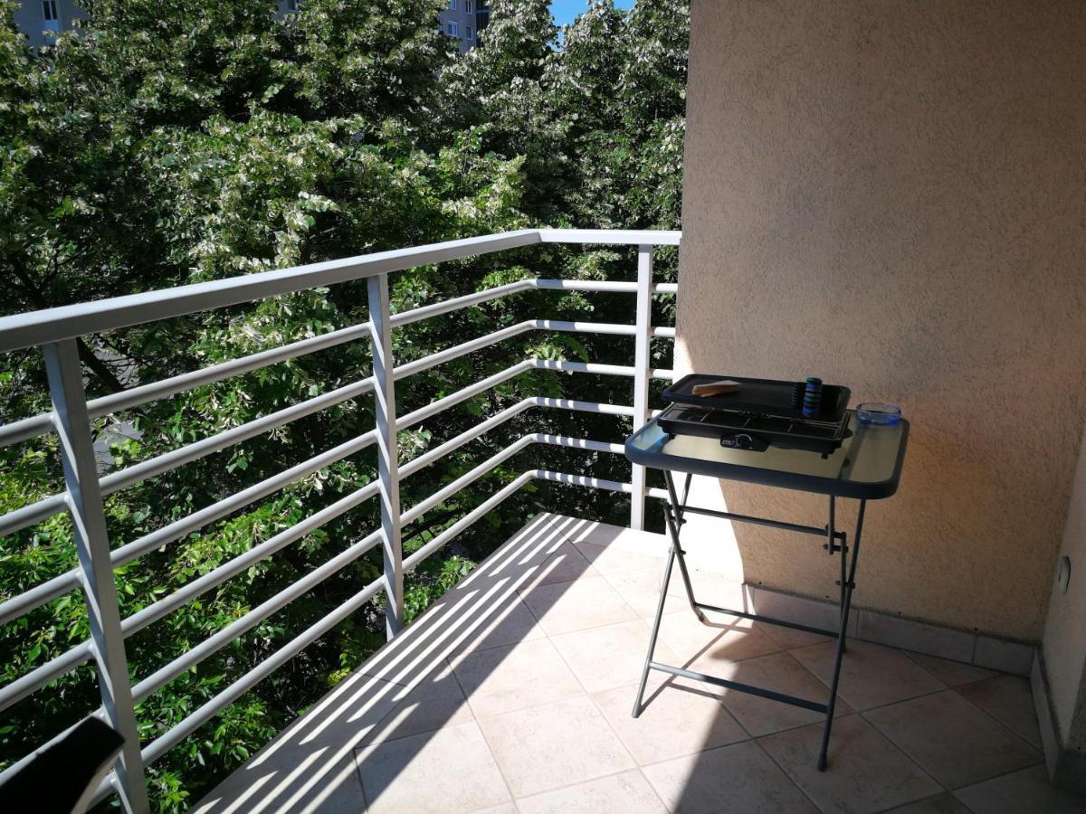Voeroesmarty Apartman Miskolc - Belvaros - Downtown Exterior foto