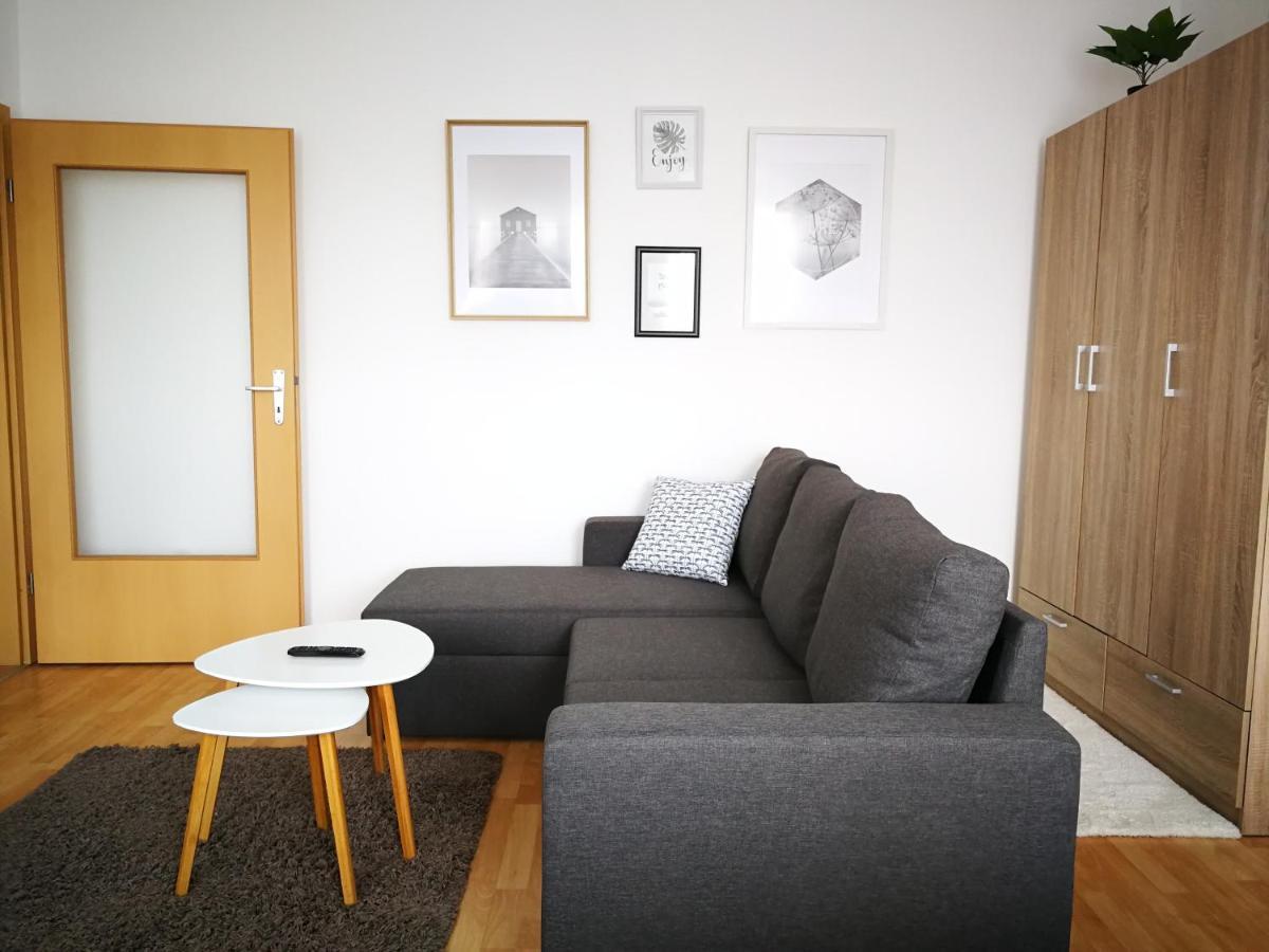 Voeroesmarty Apartman Miskolc - Belvaros - Downtown Exterior foto